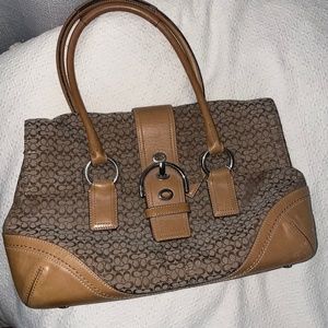 Coach authentic